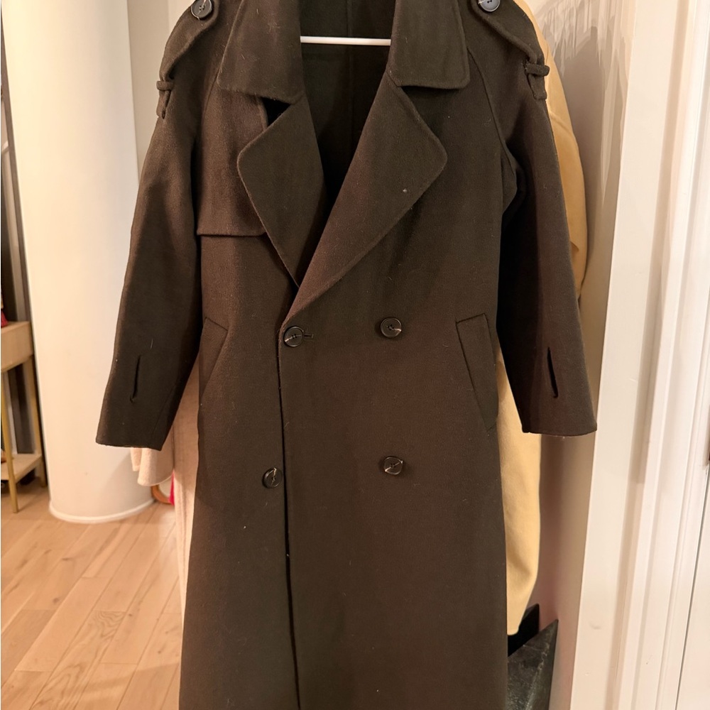 Stylish Olive Green Trench Coat 100% Wool - Picture 3 of 7